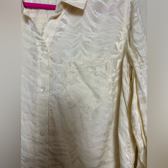 Rails 100% Silk Kate Button Down Blouse in White Tiger Jacquard M - Picture 5 of 10